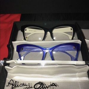 Women’s Eyeglass Frames
